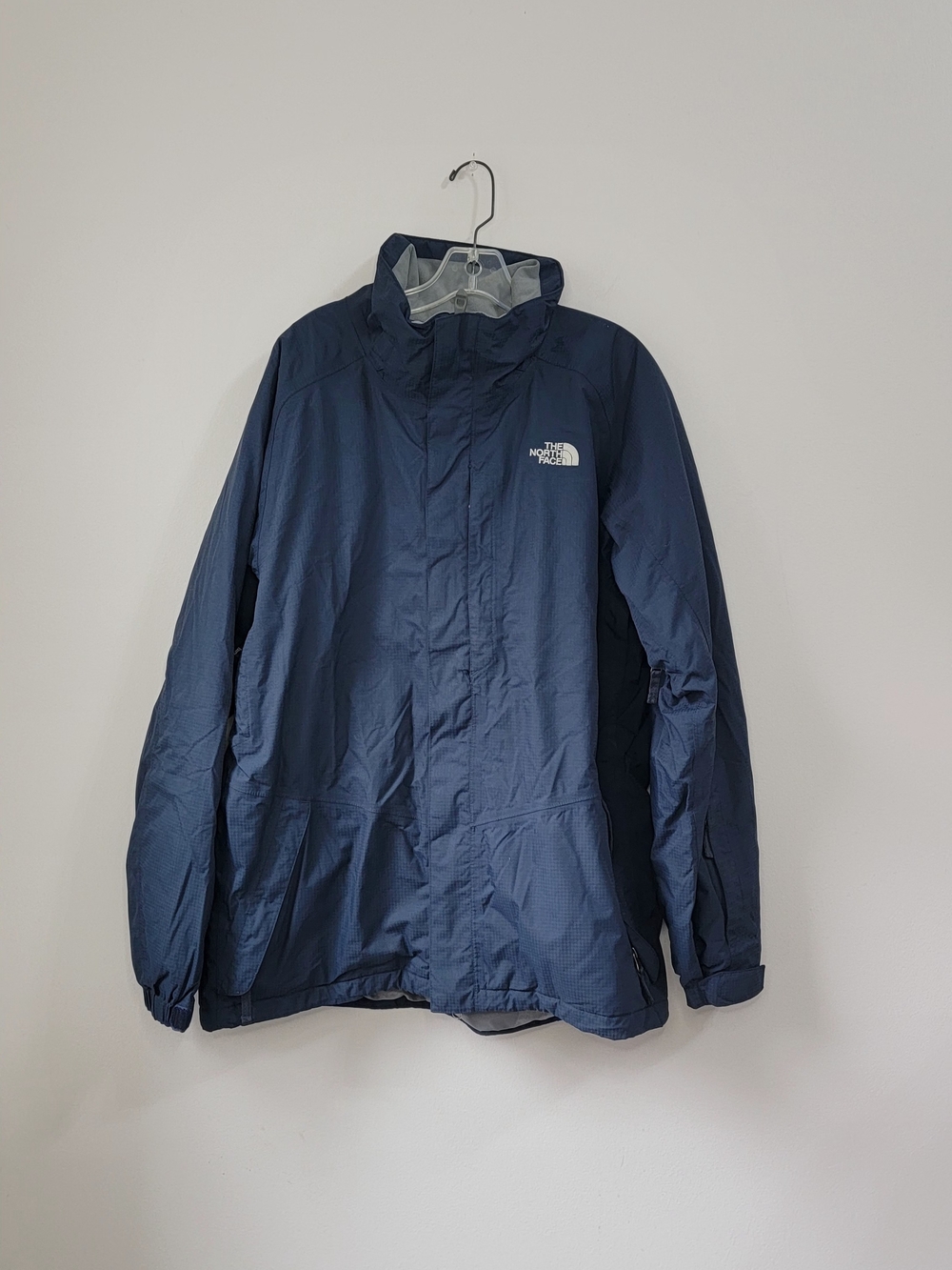 The North Face Men's Dark Navy Winter Waterproof Rain Jacket XL